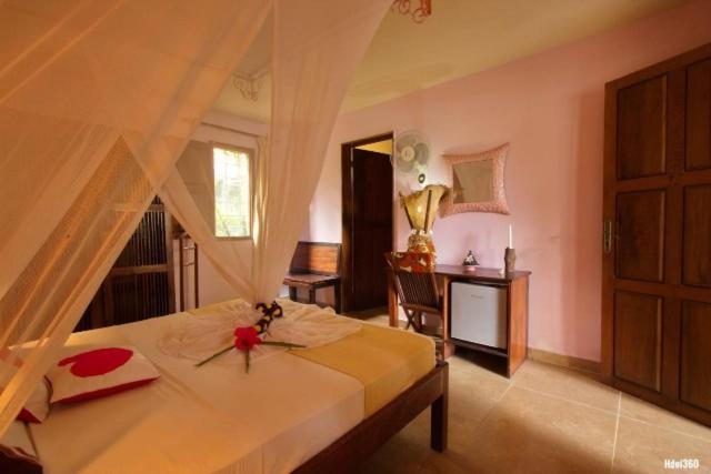 Madiro Hotel นูซีเบ ภายนอก รูปภาพ